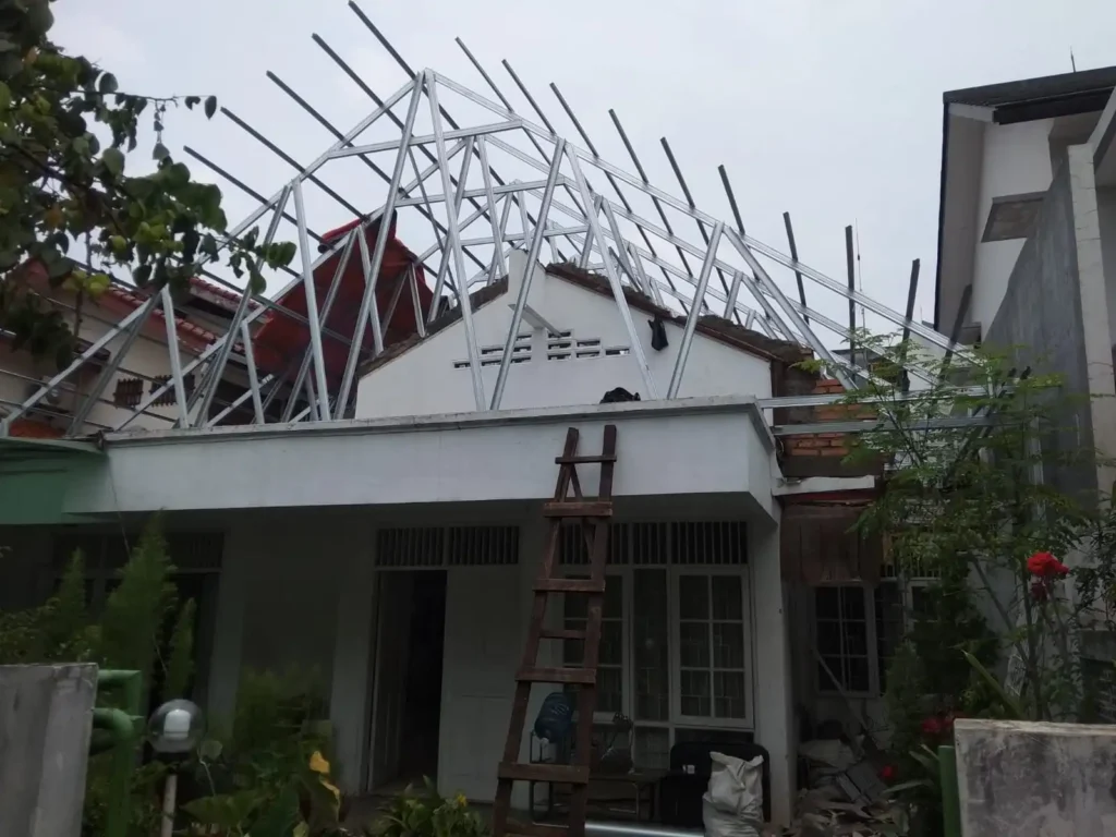 jasa pasang atap baja ringan - transbajaringan.com 013 jasa pasang atap baja ringan - transbajaringan.com 013